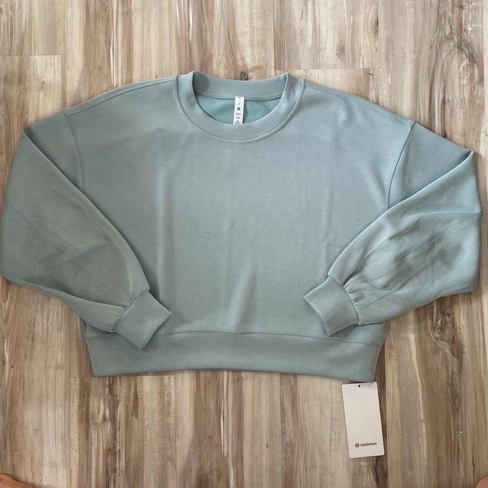 ❤️ Lululemon Perfectly Oversized Cropped Crew *Softstreme™ in Silver Blue NWOT